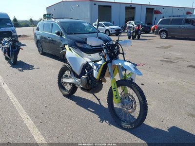 VBKUEV408RM****** 2024 Husqvarna 701 Enduro, LR