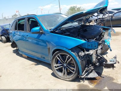 5YMKT6C58J0****** 2018 BMW X5