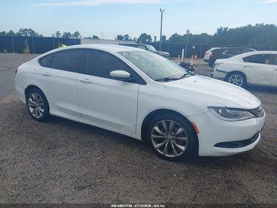 1C3CCCBB9FN****** 2015 Chrysler 200