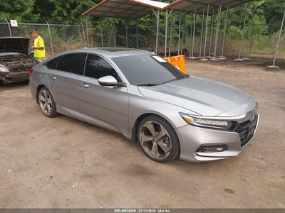 1HGCV1F91JA****** 2018 Honda Accord