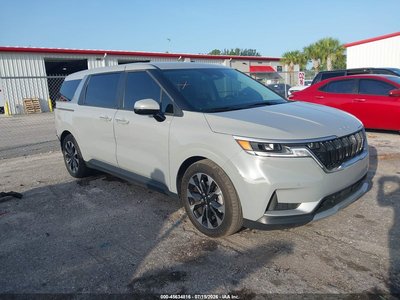 2024 Kia Carnival