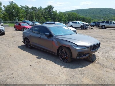 7JRA22TM5MG****** 2021 Volvo S60