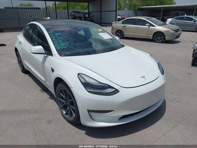 5YJ3E1EB3NF****** 2022 Tesla Model 3