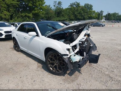 2C3CCAAG3FH****** 2015 Chrysler 300