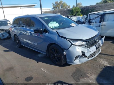 5FNRL6H72RB****** 2024 Honda Odyssey