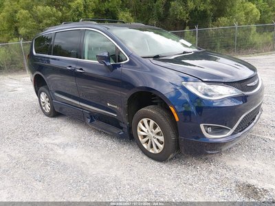 2C4RC1BG3HR****** 2017 Chrysler Pacifica