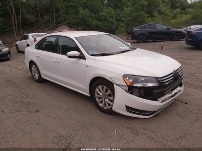 1VWAT7A39FC****** 2015 Volkswagen Passat