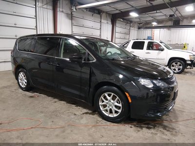 2C4RC1CGXLR****** 2020 Chrysler Voyager