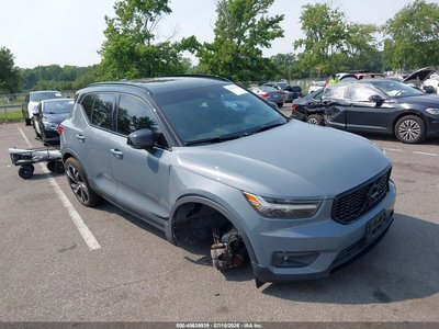 YV4162UM4M2****** 2021 Volvo XC40