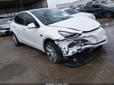 5YJYGDEEXMF****** 2021 Tesla Model Y