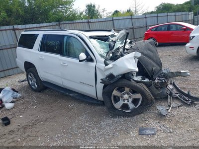 1GNSKHKC0HR****** 2017 Chevrolet Suburban