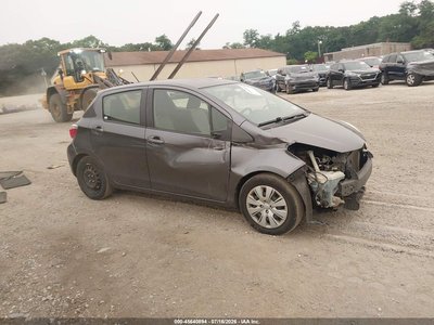 JTDKTUD39DD****** 2013 Toyota Yaris