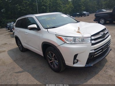 5TDJZRFH0JS****** 2018 Toyota Highlander