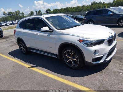 WBXHU7C3XJ5****** 2018 BMW X1