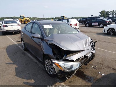 KMHCT4AE7HU****** 2017 Hyundai Accent