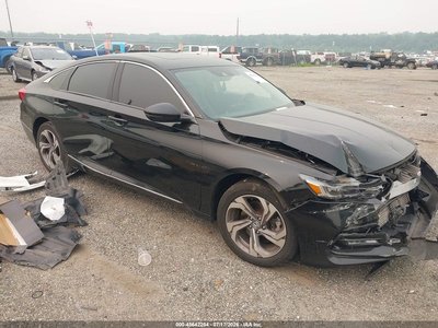 1HGCV2F55JA****** 2018 Honda Accord