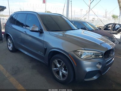 5UXKR2C51G0****** 2016 BMW X5