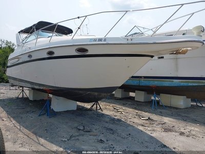 1999 Maxum 32'
