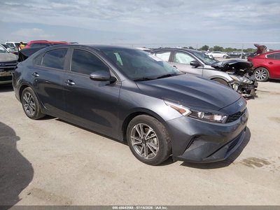 3KPF24AD2RE****** 2024 Kia Forte