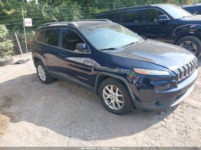 1C4PJLCB7FW****** 2015 Jeep Cherokee