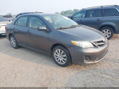 2T1BU4EE7CC****** 2012 Toyota Corolla