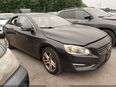 YV1612FH8E2****** 2014 Volvo S60