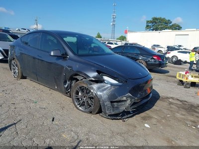 7SAYGDEE8SA****** 2025 Tesla Model Y