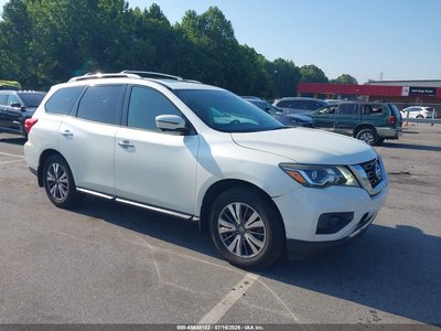 2017 Nissan Pathfinder