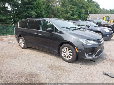 2C4RC1FG7KR****** 2019 Chrysler Pacifica