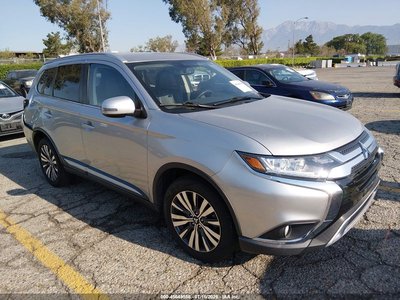 2019 Mitsubishi Outlander