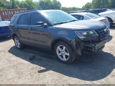 1FM5K8GT7HG****** 2017 Ford Explorer