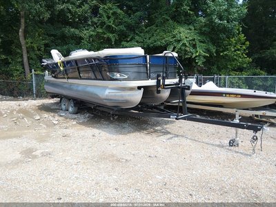 PWV1489***** 2018 Silver Wave Pontoon