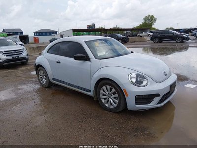 3VWF17AT3HM****** 2017 Volkswagen Beetle