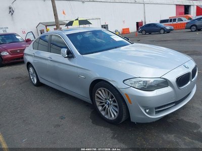 WBAFR7C5XDC****** 2013 BMW 5 Series