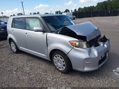 JTLZE4FE1FJ****** 2015 Scion xB