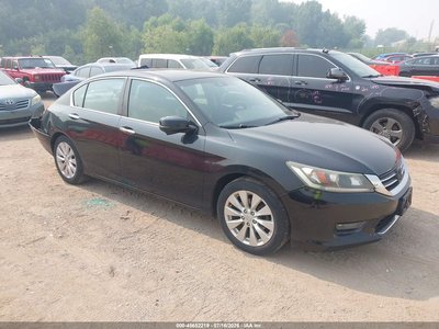 1HGCR2F85FA****** 2015 Honda Accord