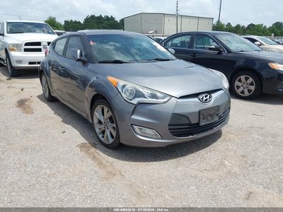 KMHTC6AD2HU****** 2017 Hyundai Veloster