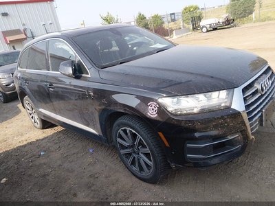 WA1LAAF74HD****** 2017 Audi Q7