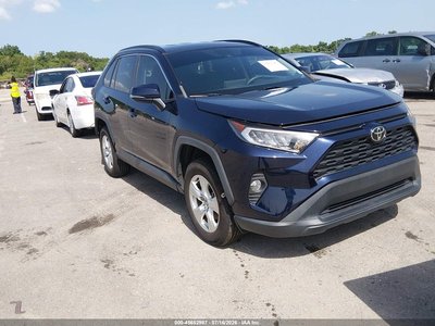 2T3W1RFVXMW****** 2021 Toyota RAV4