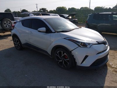 JTNKHMBX3J1****** 2018 Toyota C-HR
