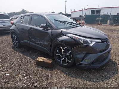 NMTKHMBX6JR****** 2018 Toyota C-HR