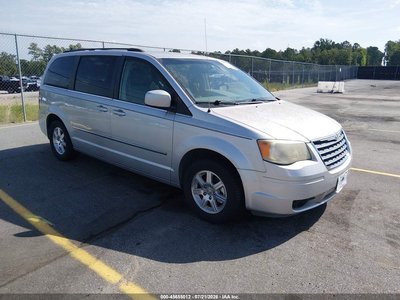 2009 Chrysler Town & Country