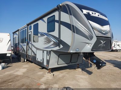 4YDF41736JF****** 2018 Keystone Fuzion