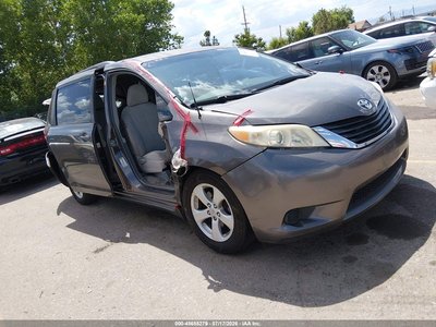 2012 Toyota Sienna