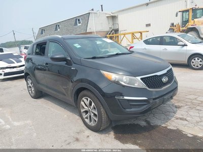 KNDPBCAC7G7****** 2016 Kia Sportage