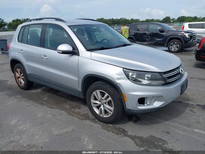 WVGBV7AX1GW****** 2016 Volkswagen Tiguan