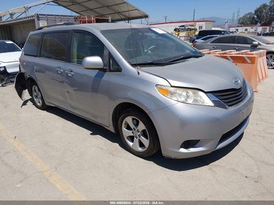 5TDKK3DC5DS****** 2013 Toyota Sienna