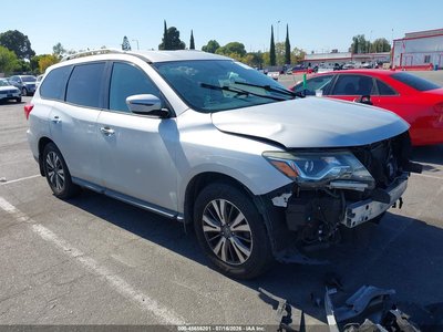 5N1DR2MN8HC****** 2017 Nissan Pathfinder