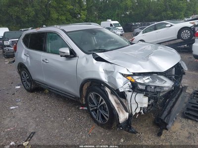 5N1AT2MT9JC****** 2018 Nissan Rogue