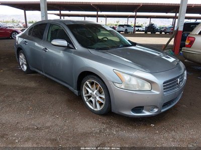 2009 Nissan Maxima